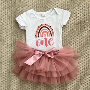 Baby girl’s 1st Birthday Outfit